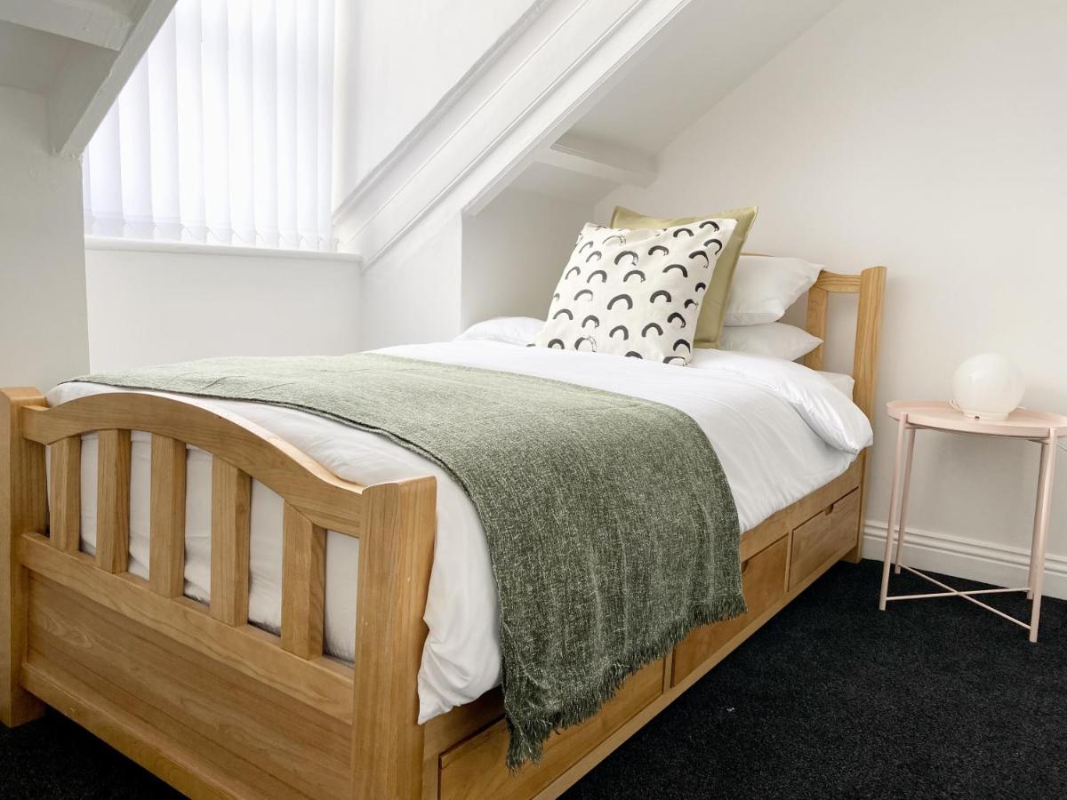 Apartment 89 St John's Road Terrace House
